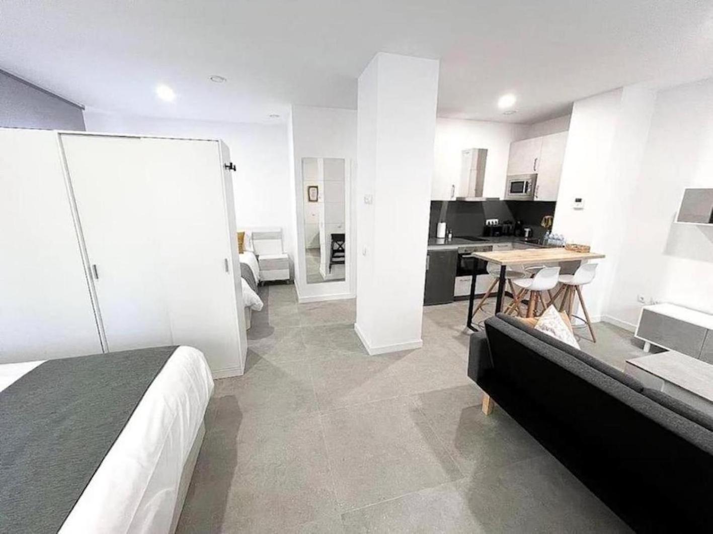 Alboran Appartement *